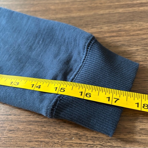 Harry Potter Hogwarts Crewneck Sweatshirt Youth (14-16) L Crest Blue Sweater - Picture 11 of 11